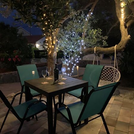 Apartments Aisa* Countryside Holiday Just 500M From The Beach! Krk Town Exteriör bild