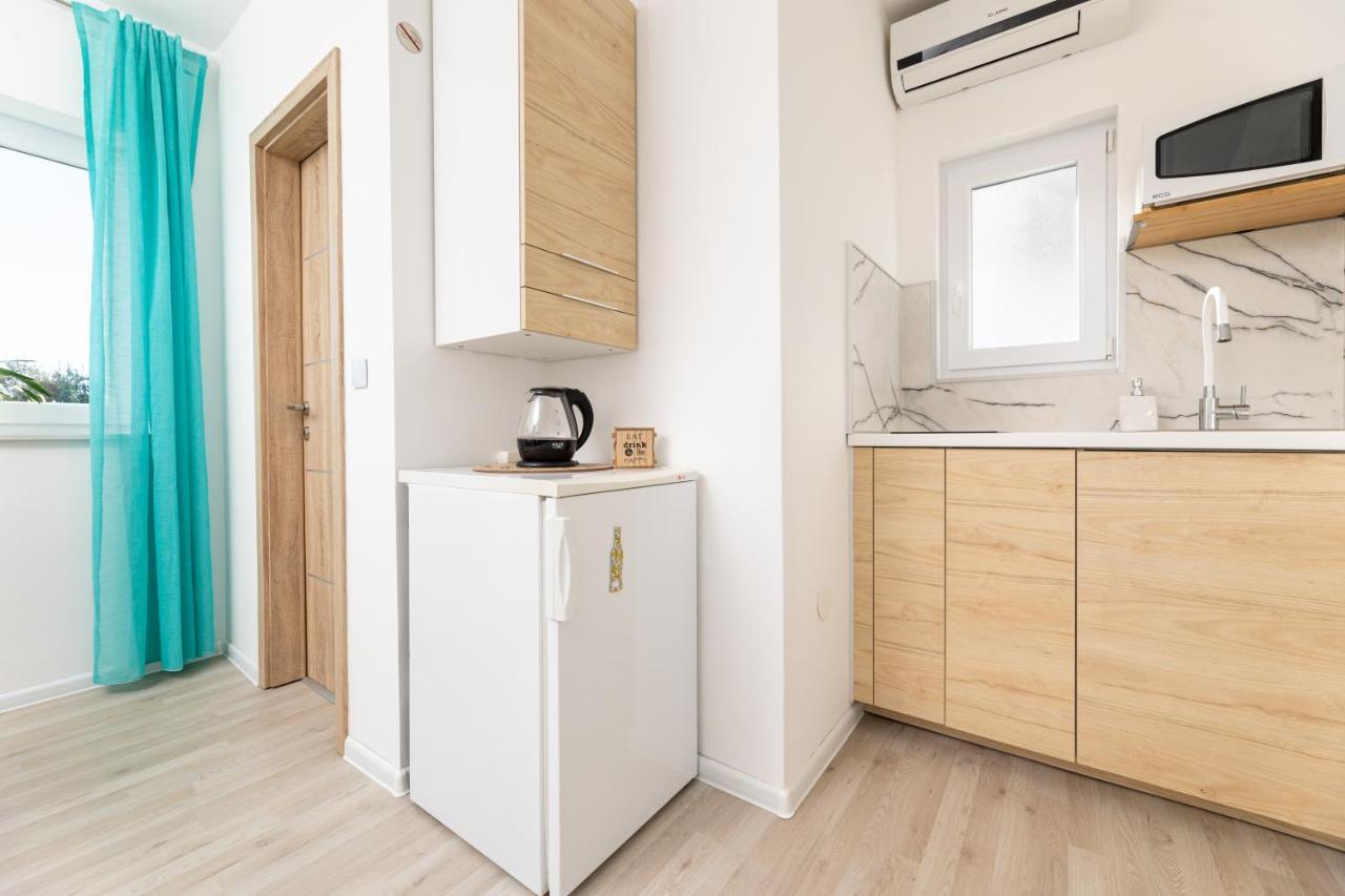 Apartments Aisa* Countryside Holiday Just 500M From The Beach! Krk Town Exteriör bild