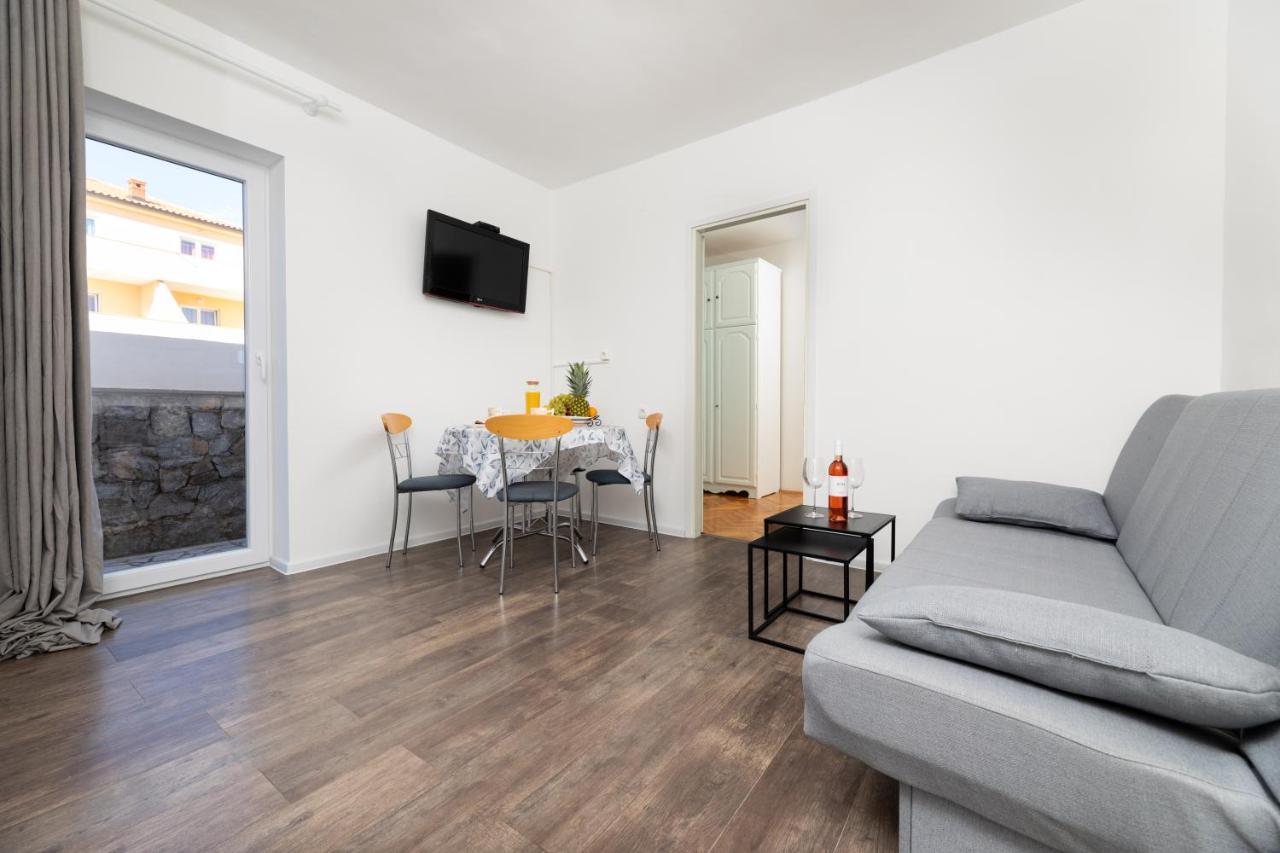 Apartments Aisa* Countryside Holiday Just 500M From The Beach! Krk Town Exteriör bild