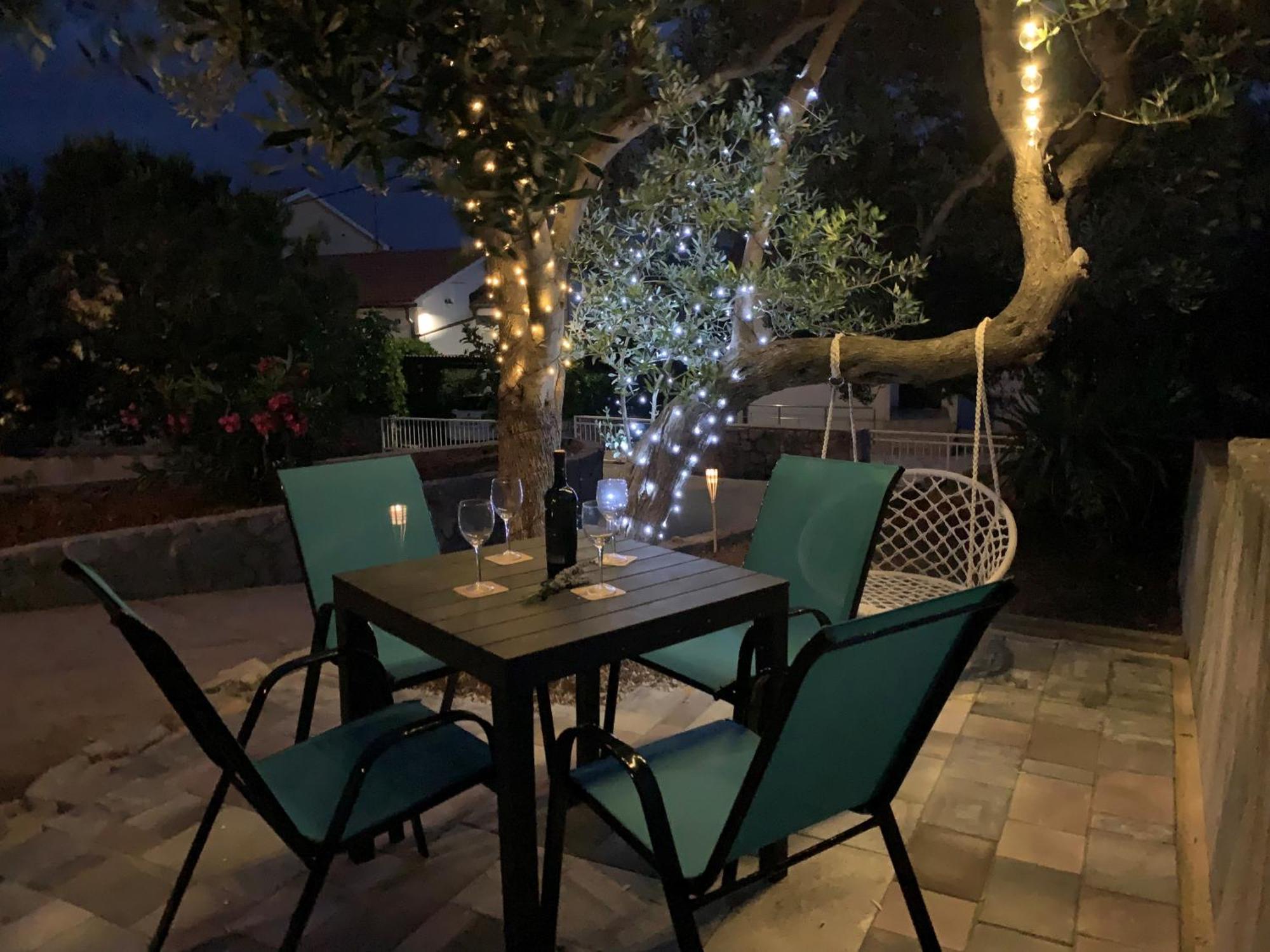 Apartments Aisa* Countryside Holiday Just 500M From The Beach! Krk Town Exteriör bild